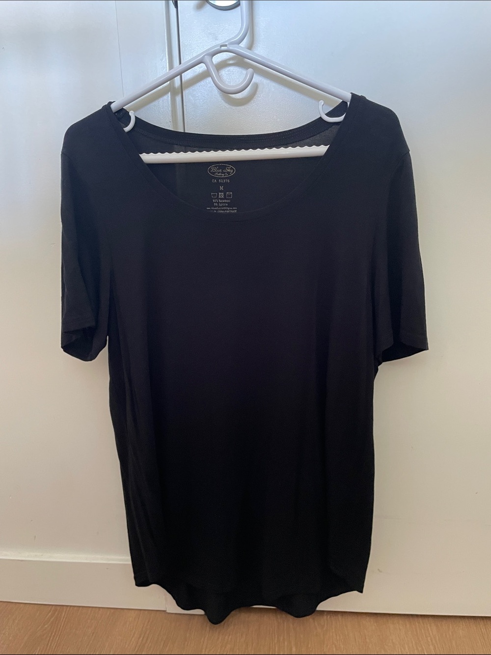 💫BLUE SKY Bamboo Tee Medium